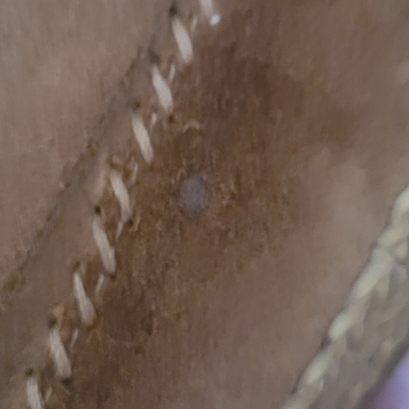 Tan Ugg Moccasins 11 - Picture 4 of 4